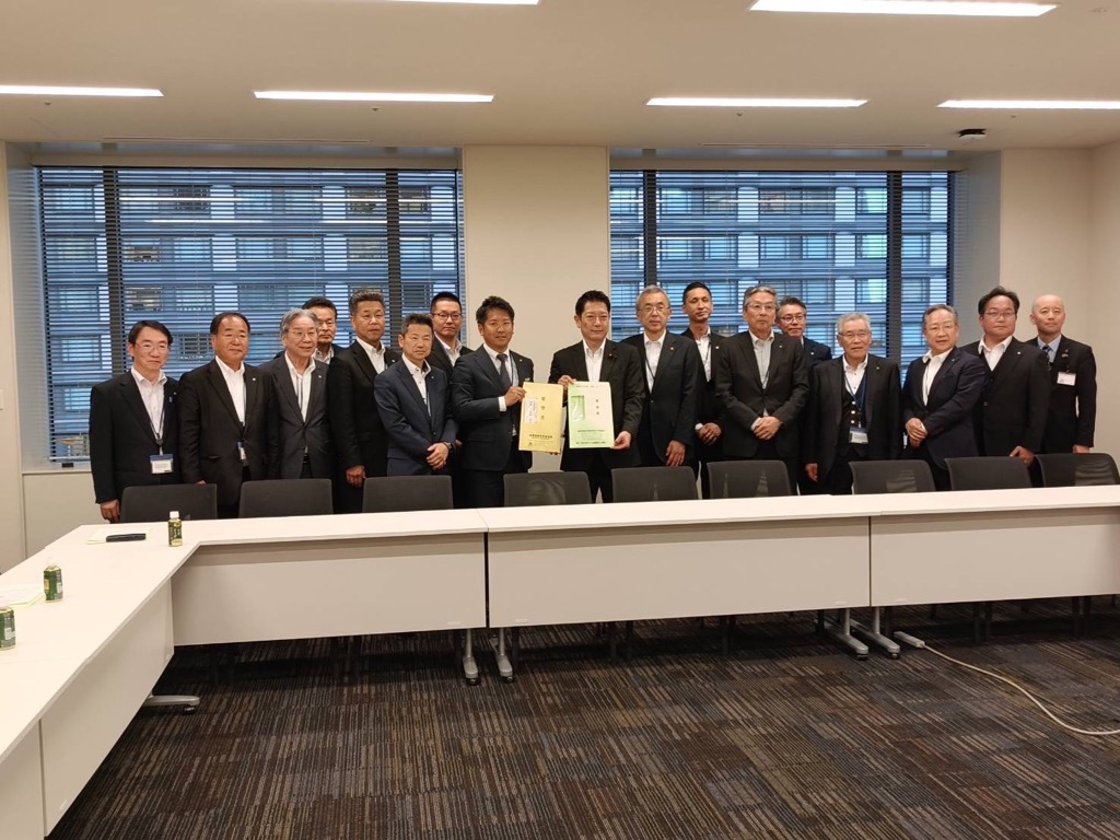 道路整備促進期成同盟全国協議会要望活動