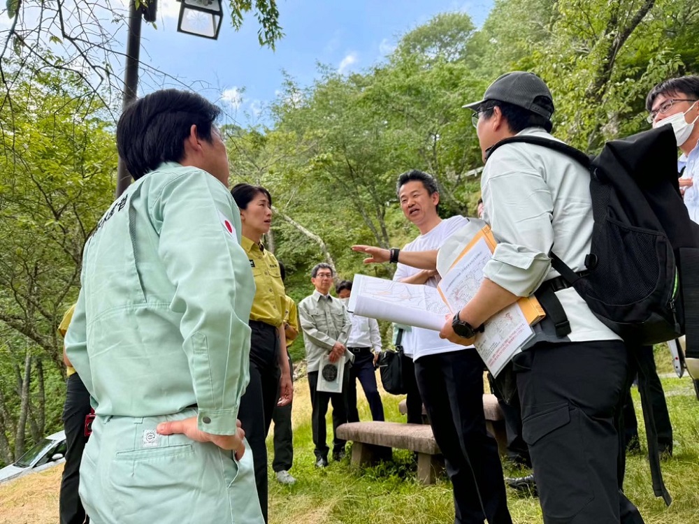 クビアカツヤカミキリ対策吉野山視察