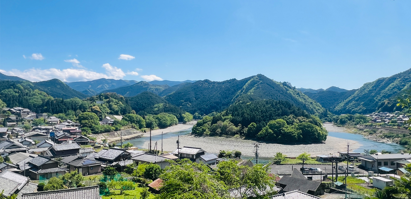 吉野町史 （ 奈良県 ） 上・下巻揃 吉野町史編集委員会 美品 です。