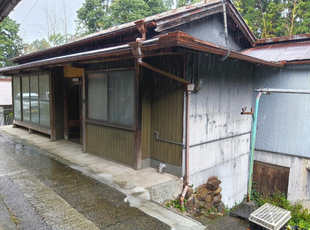 吉野建て、木造建築の建物の外観